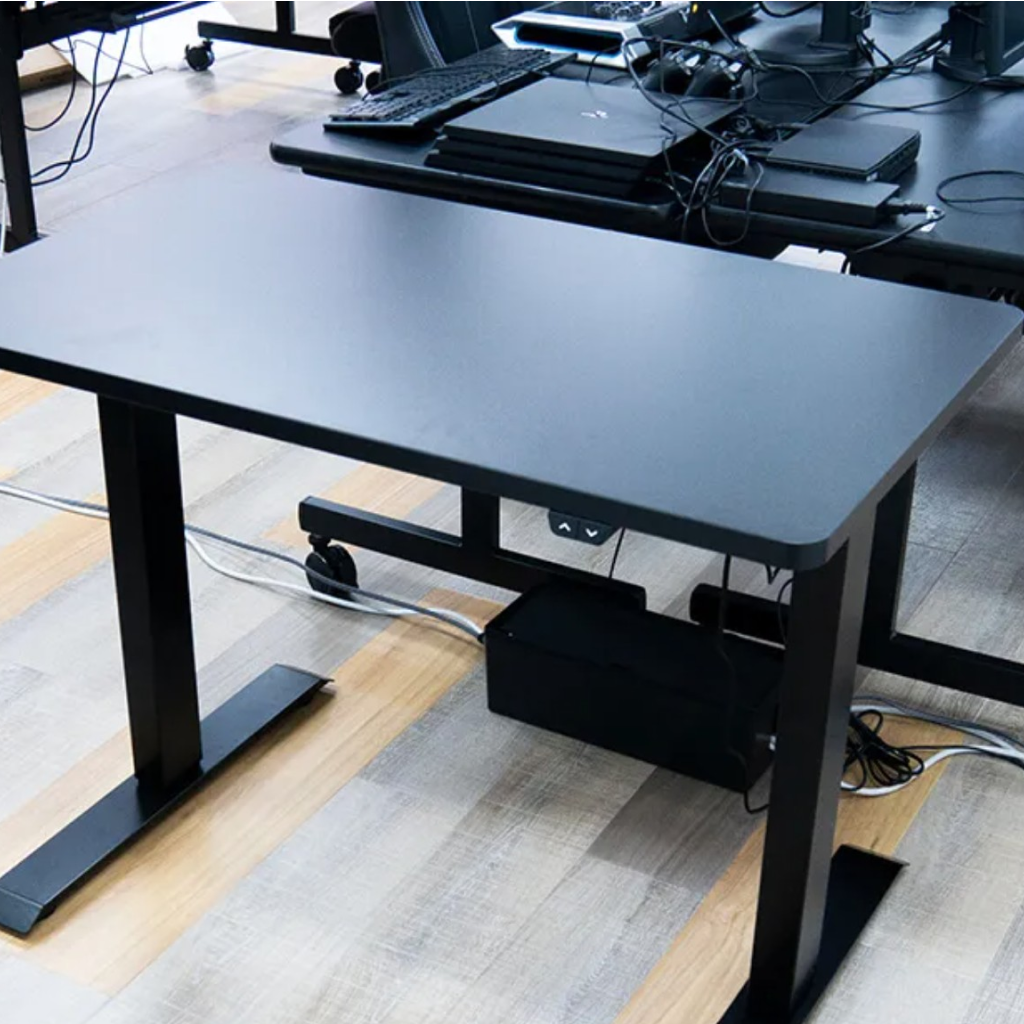 HAT Used Standing Desk MFC Table Top w105*d60 Black/White Frame with White top